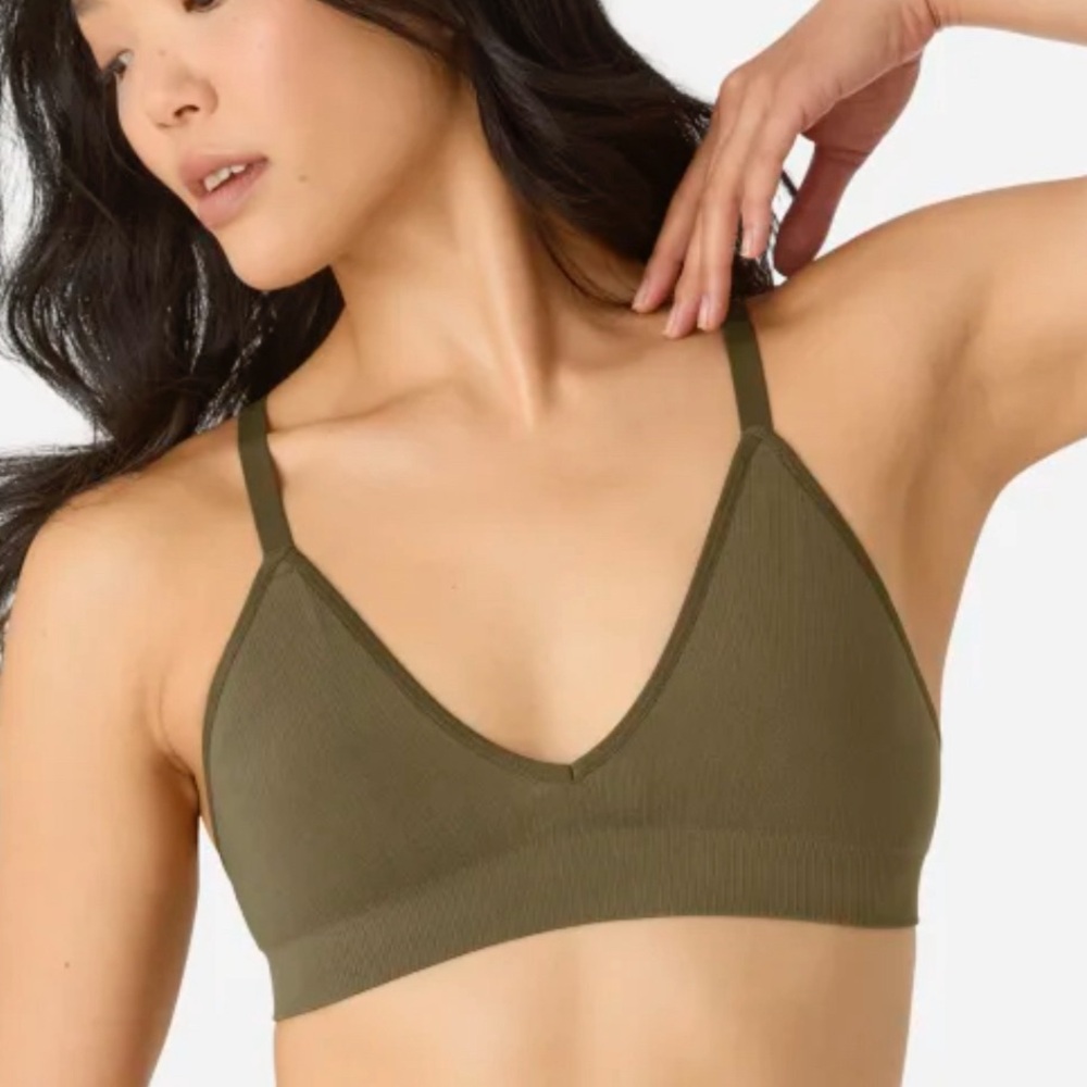 Bombos NWOT Women's Seamless Triangle Bralette in Green Olive